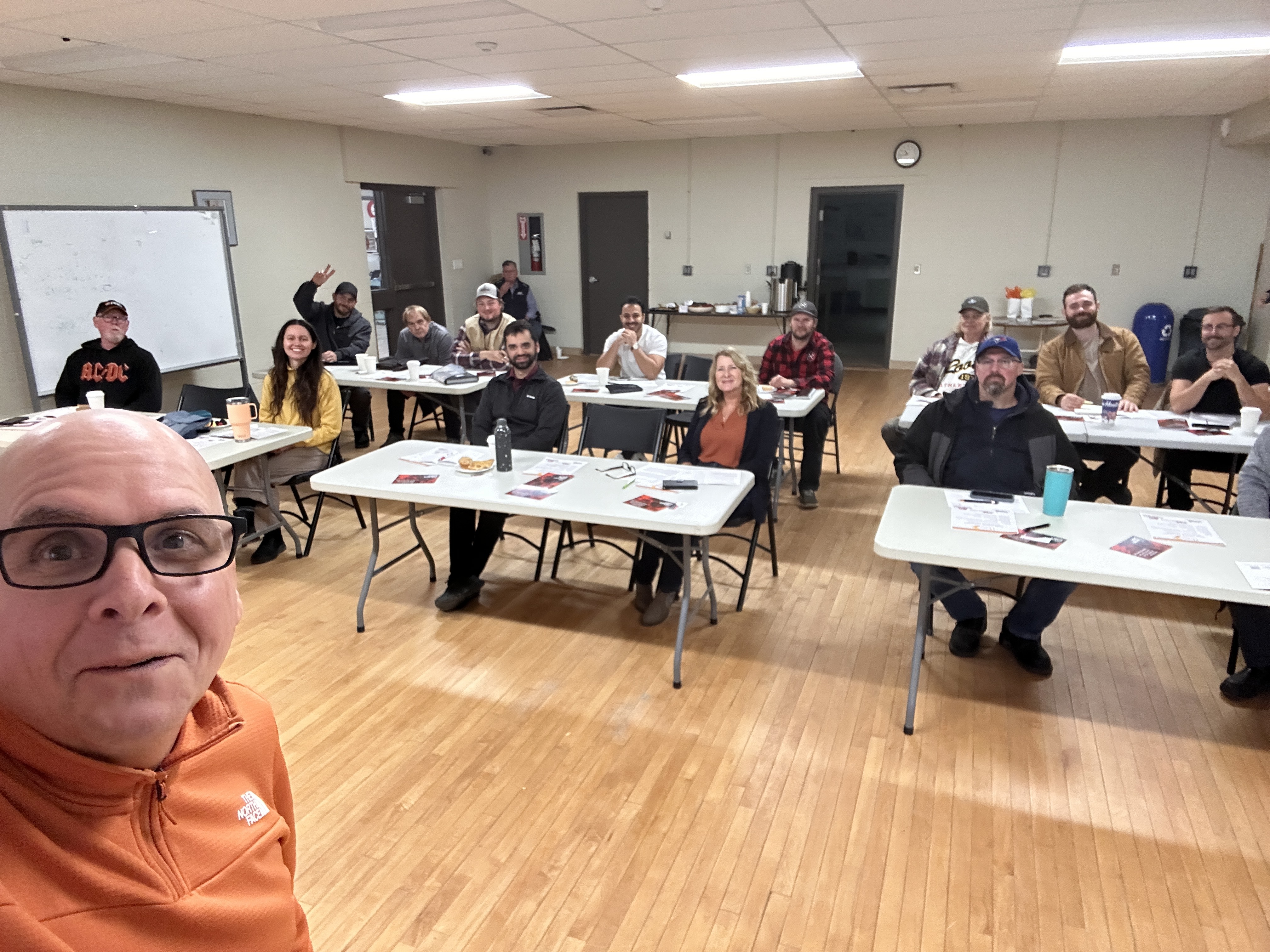 Full room of contractors at Paul Meyers Owner Shift training session